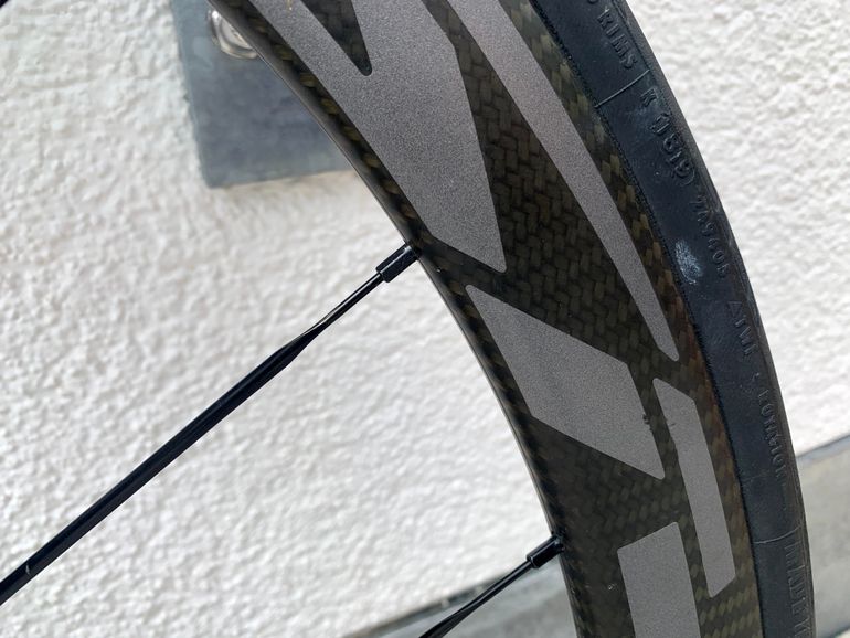 Used Mavic Cosmic Pro Carbon SL UST Disc (Shimano) 2020 bike — image 5 of 15
