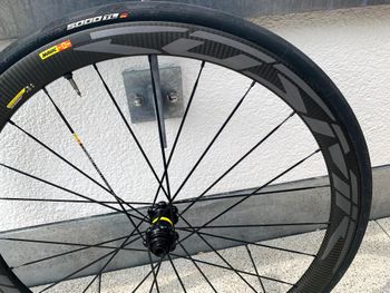 Used Mavic Cosmic Pro Carbon SL UST Disc (Shimano) 2020 bike — image 9 of 15
