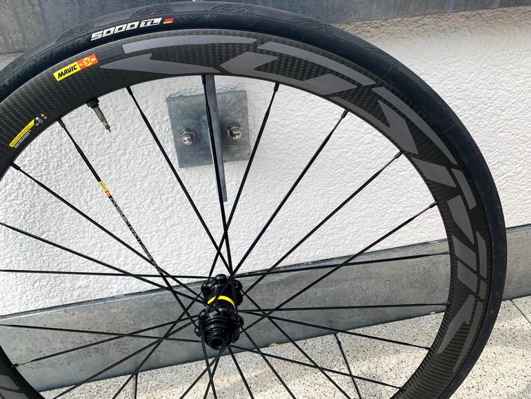 Used Mavic Cosmic Pro Carbon SL UST Disc (Shimano) 2020 bike — image 9 of 15