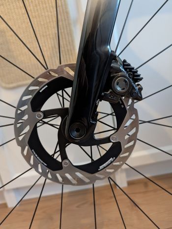 Used Shimano Dura-Ace R9270 12-Speed Di2 Groupset 2025 bike — image 9 of 16