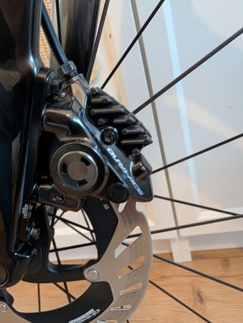 Used Shimano Dura-Ace R9270 12-Speed Di2 Groupset 2025 bike — image 8 of 16