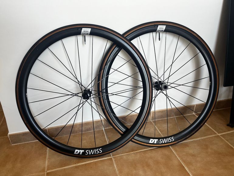 Used Dt Swiss A1800 Spline 30 Disc Wheelset 2025 bike — image 1 of 4