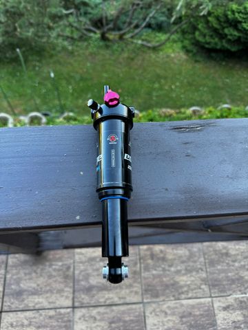 Używany Sr Suntour Edge RL-R Shock 2026 Rear Suspension