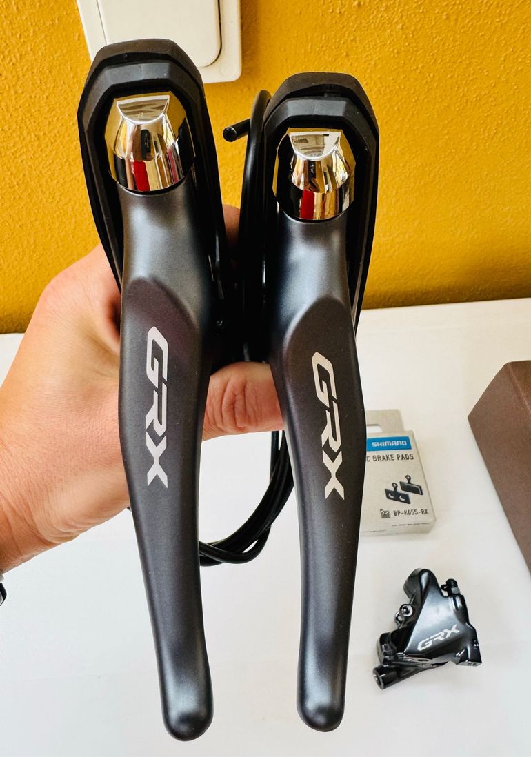 Used Shimano GRX810 2025 bike — image 2 of 5
