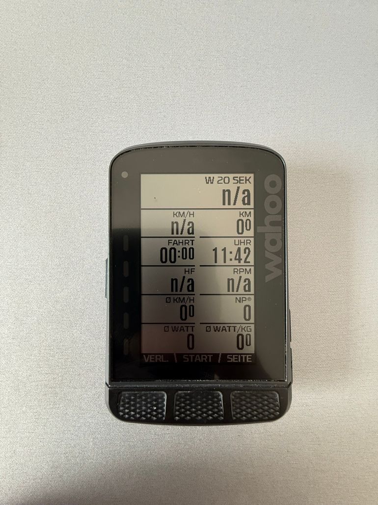 Used Wahoo ELEMNT ROAM v1 GPS Bike Computer 2023 bike — image 3 of 7