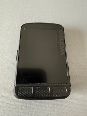 Used Wahoo ELEMNT ROAM v1 GPS Bike Computer 2023 bike — image 4 of 7