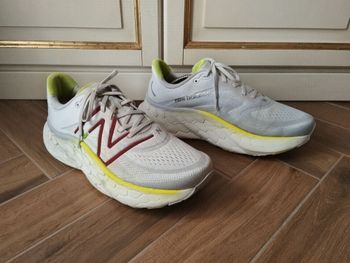 Used New Balance More v4 Fresh Foam X bike — image 7 of 12