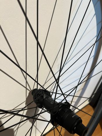 Used Syncros Capital 1.0S 40mm Laufradsatz 2025 bike — image 4 of 5