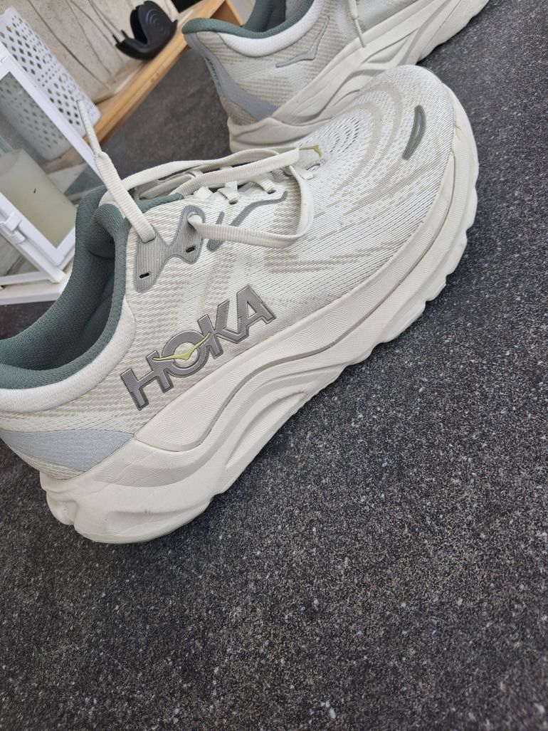 Used Hoka Arahi 8 2026 bike — image 1 of 6