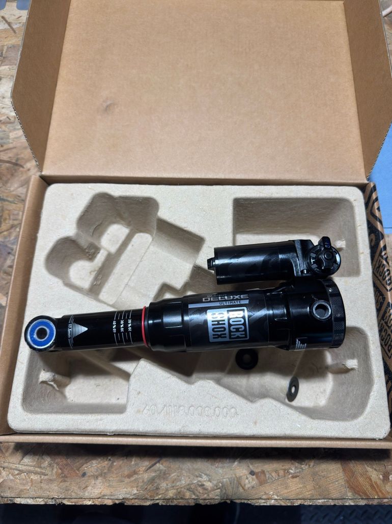 Used RockShox Super Deluxe Ultimate bike — image 2 of 5