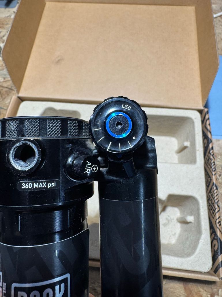 Used RockShox Super Deluxe Ultimate bike — image 4 of 5