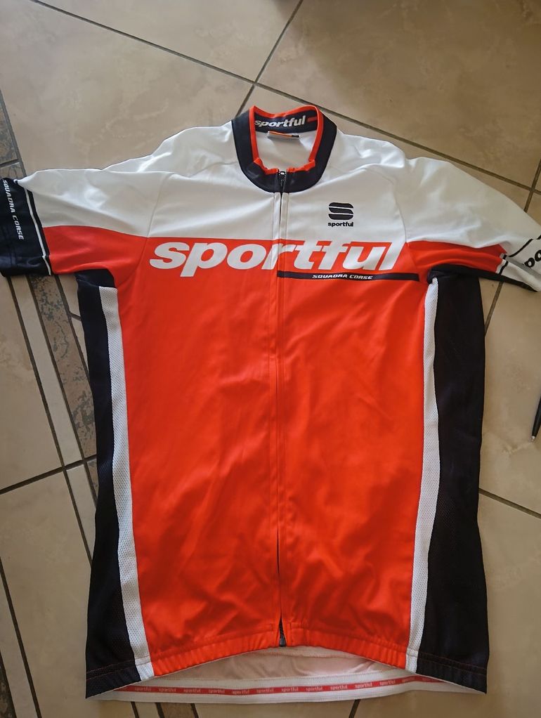 Used Sportful Maglia Ciclismo tg XL bike — image 1 of 3