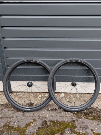 Used OQUO RC25PRO Wheelset bike