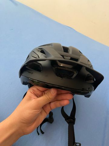 Used Giro Radix MIPS Helmet 2026 bike — image 5 of 9
