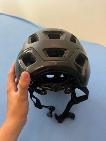 Used Giro Radix MIPS Helmet 2026 bike — image 3 of 9