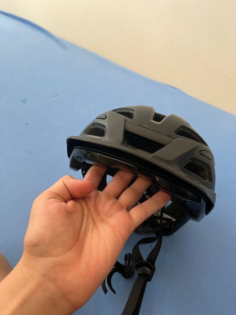 Used Giro Radix MIPS Helmet 2026 bike — image 6 of 9