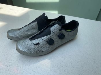 Used Fizik Vento Stabilita Carbon 2025 bike — image 3 of 8