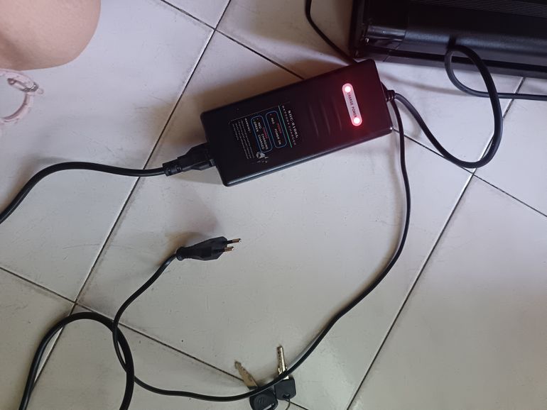 Used Five Ten WBATST36V13AH 2022 bike — image 7 of 8