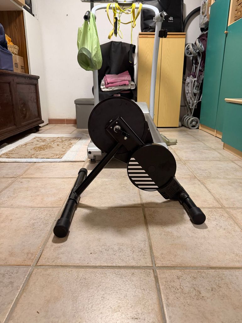 Used Van Rysel D100 + Zwift Cog and Click 2025 bike — image 5 of 7