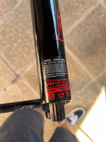 Used Fox 29 38 grip2 170mm bike — image 7 of 7