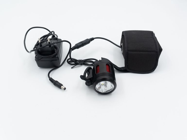Used Longus Flash 1600 4F Front Light + Li-Ion Battery bike — image 2 of 2