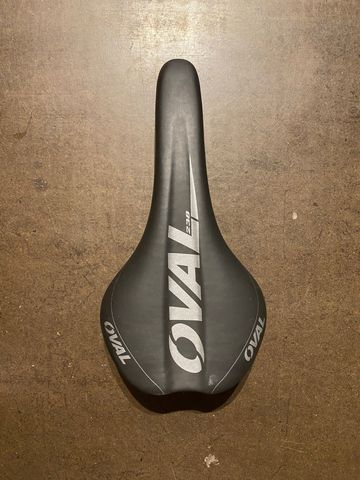 Oval Concepts 238 Saddle bike usato — immagine 4 di 4