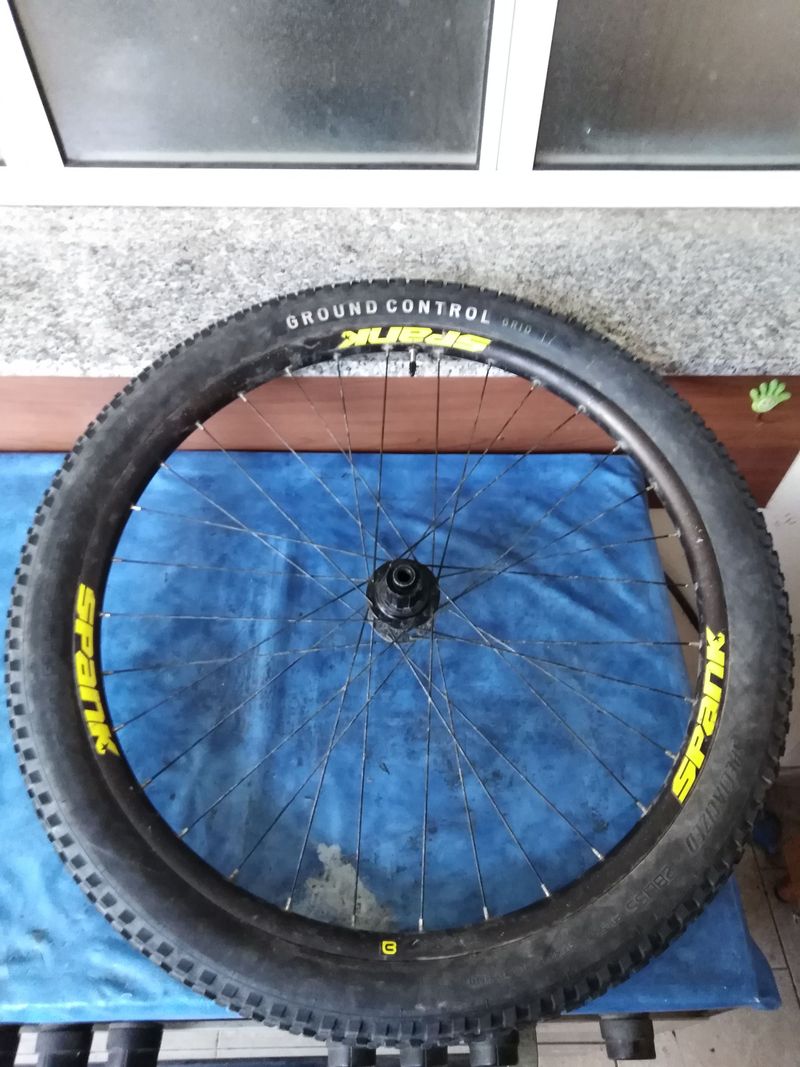 Used Mavic/Spank Crossmax/350 bike — image 2 of 9