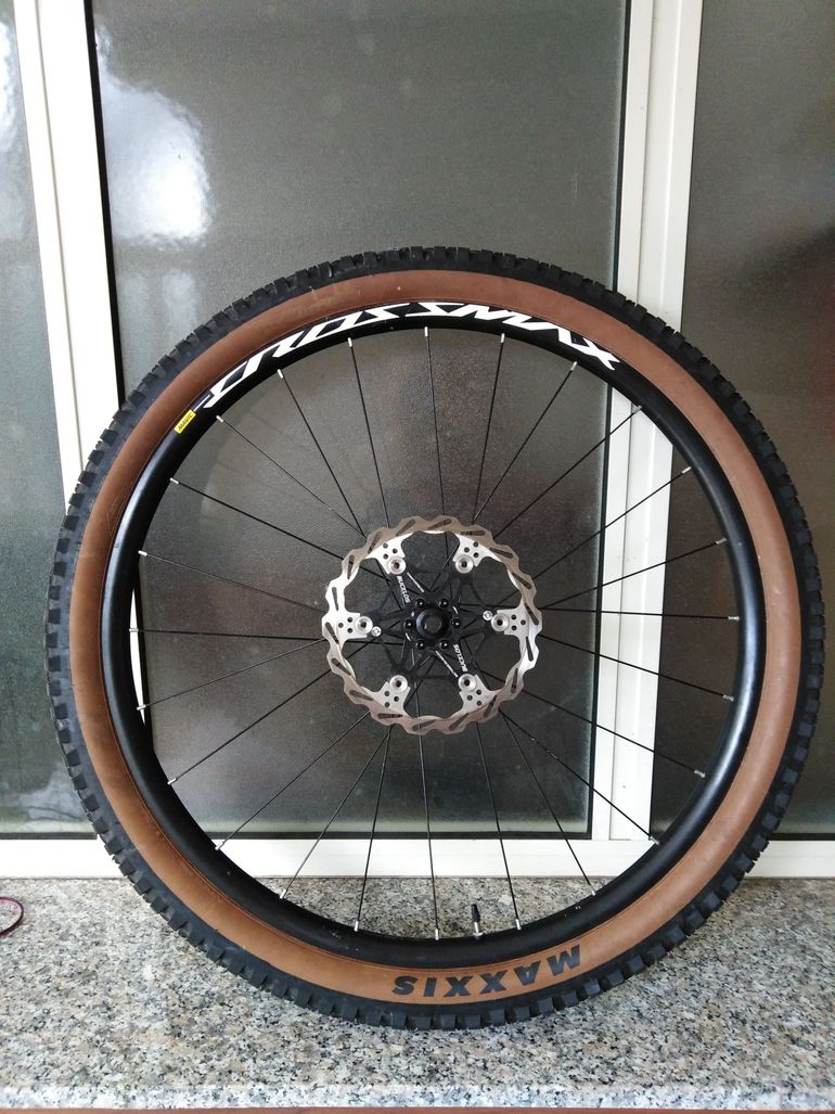 Used Mavic/Spank Crossmax/350 bike — image 6 of 9