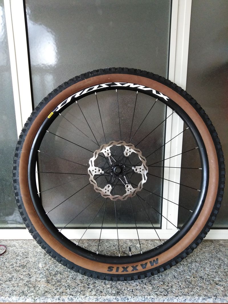 Used Mavic/Spank Crossmax/350 bike — image 6 of 9