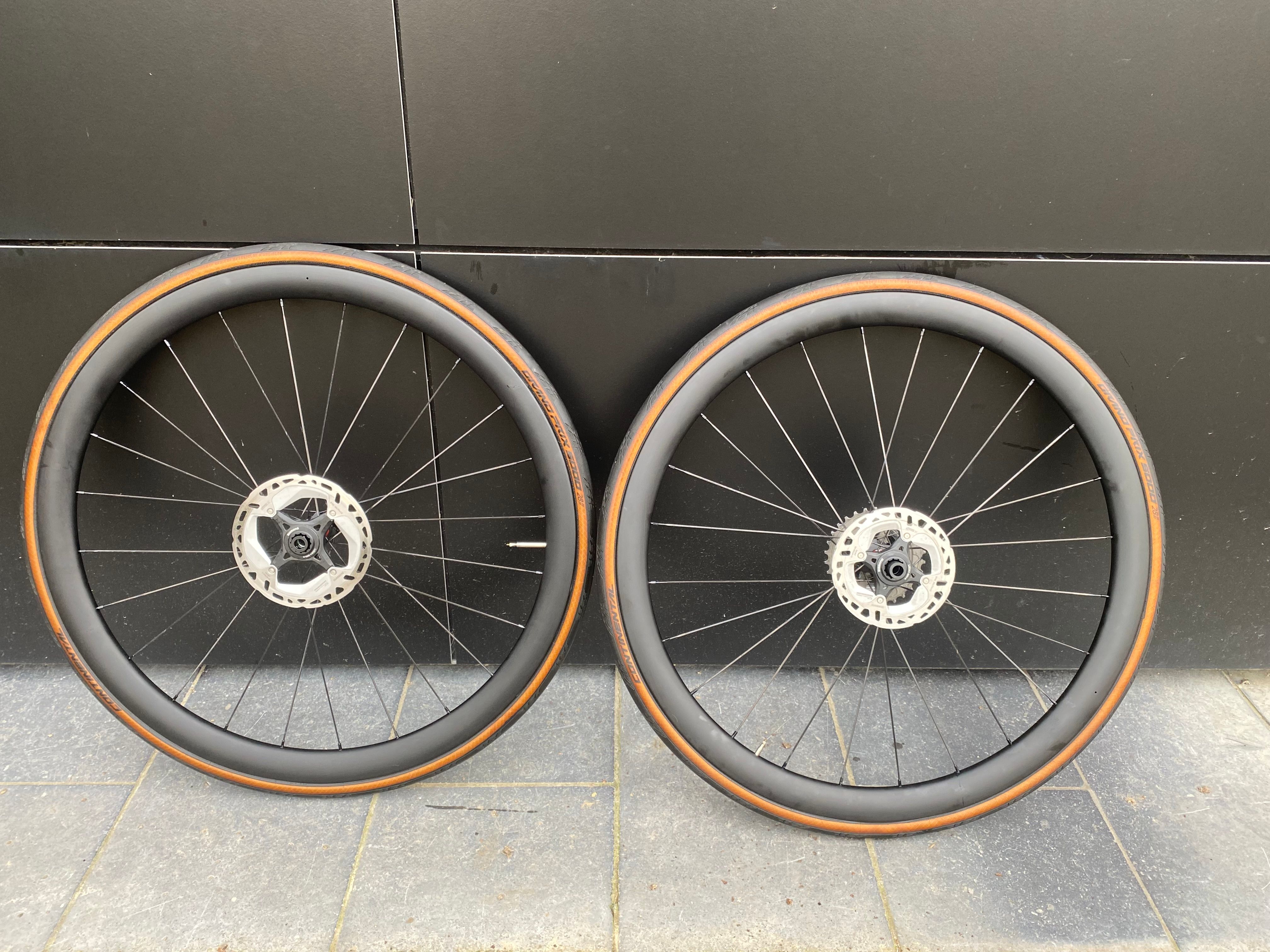 Dt Swiss 240 exp Wheelset Handbuild 2026