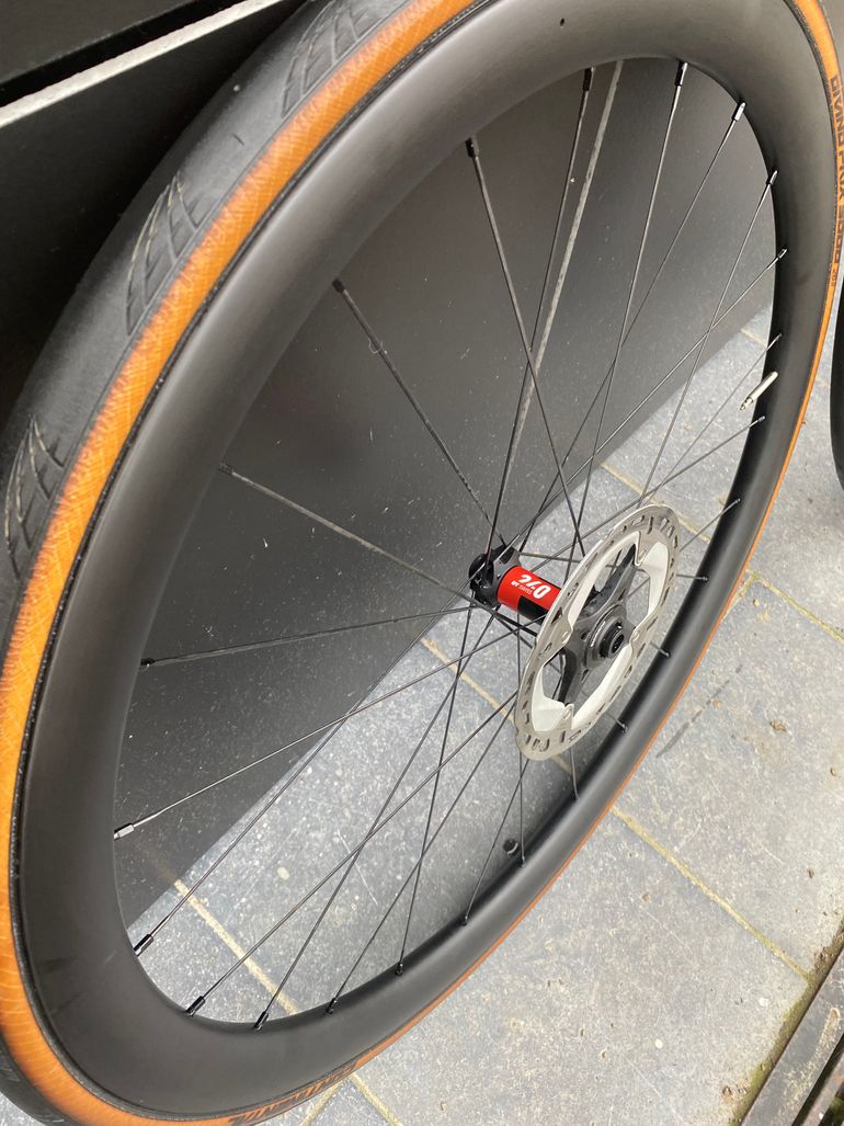 Used Dt Swiss 240 exp Wheelset Handbuild 2026 bike — image 2 of 4