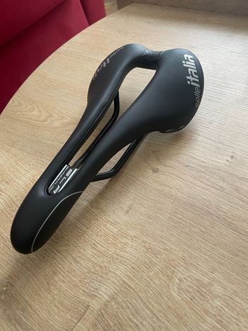 Used Selle Italia Superflow L3 bike
