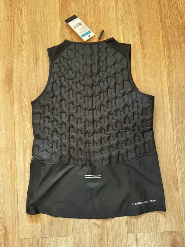 Used Nike Therma-FIT ADV sans manche bike — image 2 of 4