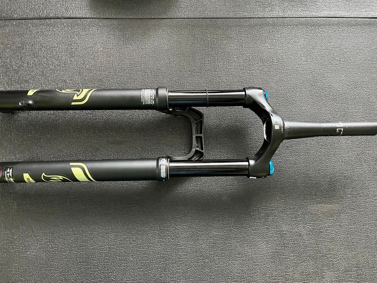 Used Fox 34 Rhytm Grip 150mm 2023 bike — image 2 of 9