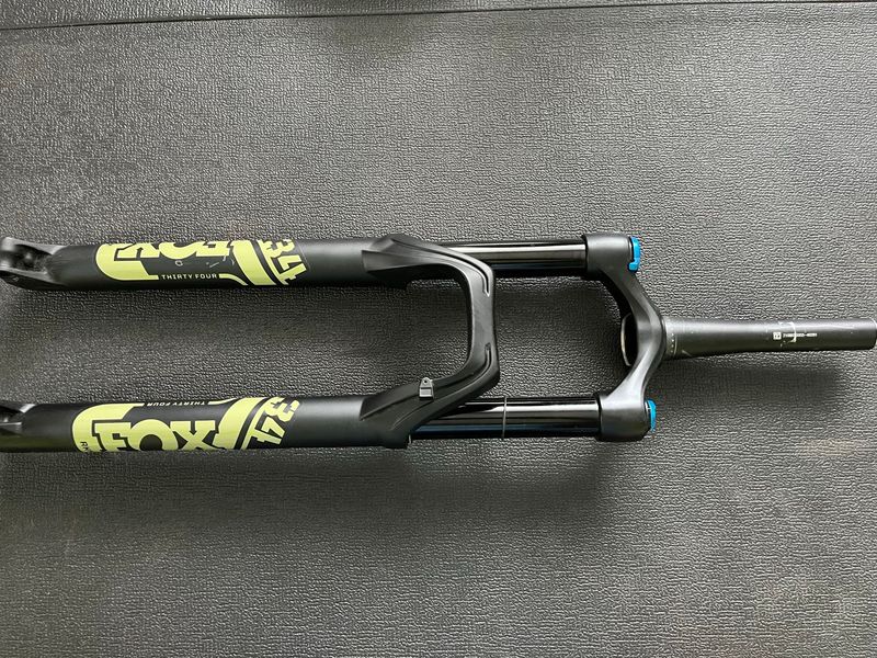 Fox 34 Rhytm Grip 150mm 2023 Fork d'occasion