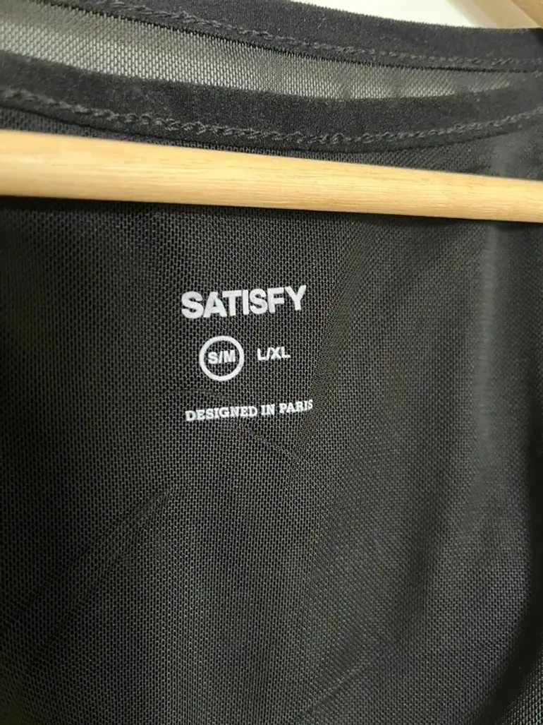 Used satisfy running vest bike — image 3 of 4