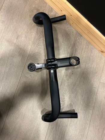 Used Roval Gravel Terra Handlebar 2025 bike