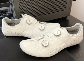 Used Specialized Ares 2 Road Shoes bike