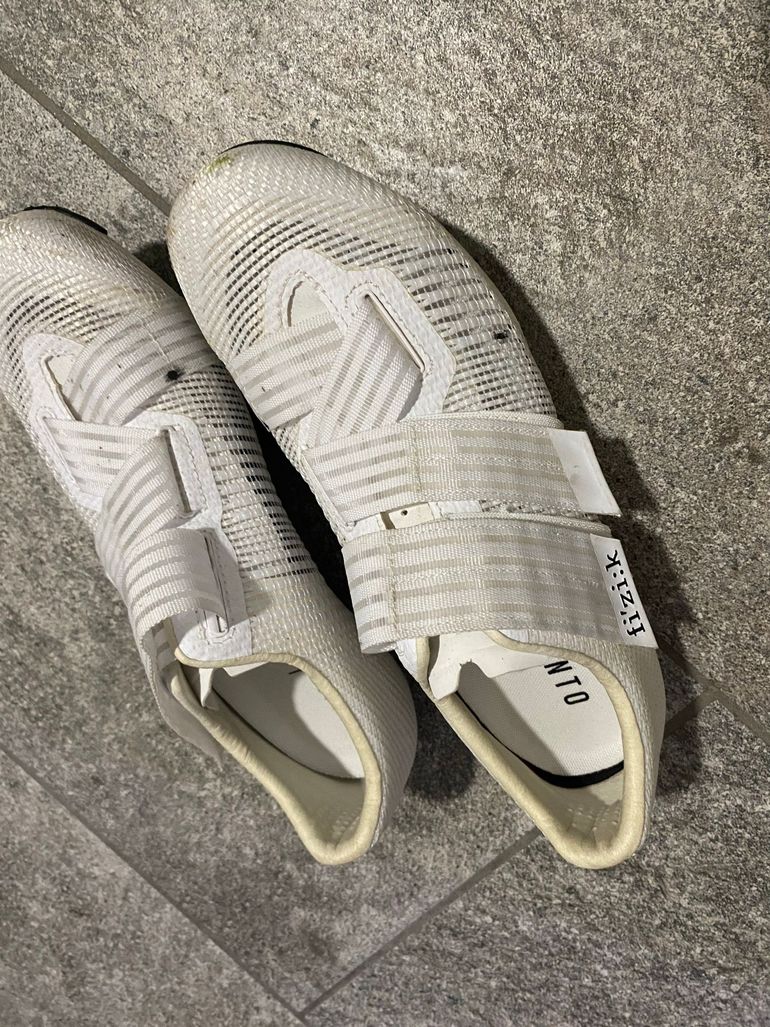 Used Fizik Vento bike — image 1 of 5