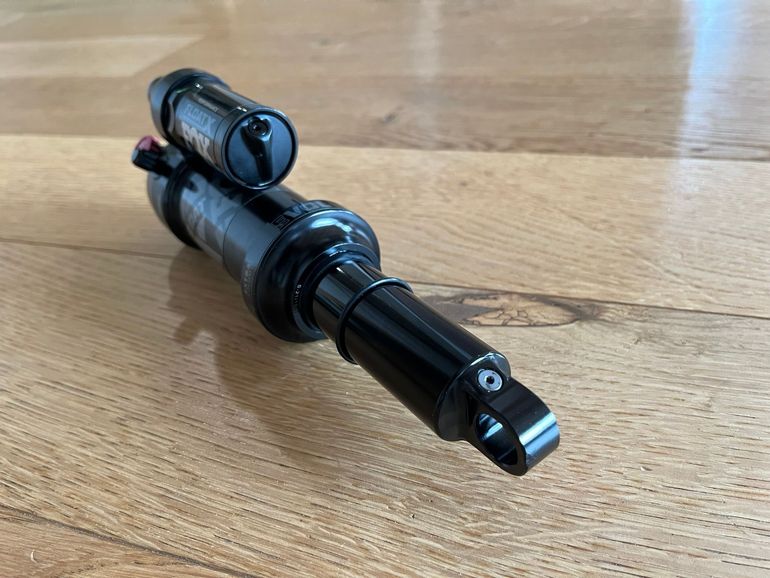 Used Fox Performance Float X 2-position damper 230x62.5mm 2023 bike — image 9 of 9