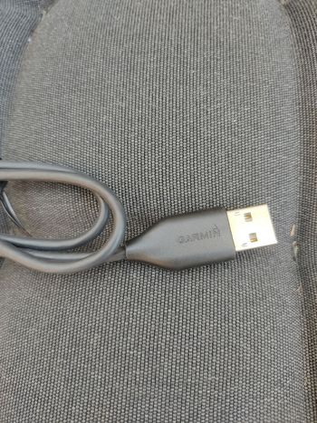 Used Garmin USB- Charging Clip for Forerunner 30/35/230/235/630/645/735X bike