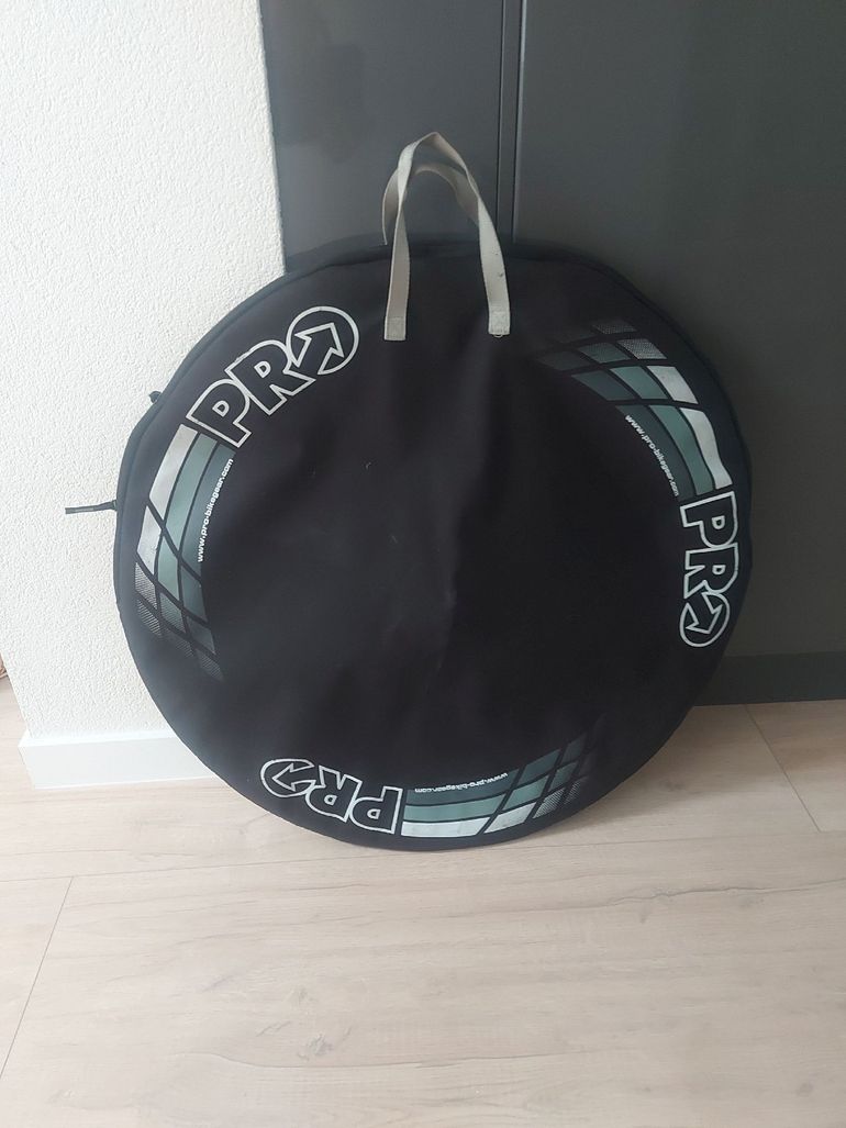 Used Ffwd F4R Carbon Tubular Wheelset 2022 bike — image 9 of 9