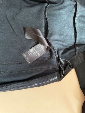 Used Rapha Men’s Classic Long Sleeve Cycling Jersey bike — image 6 of 6
