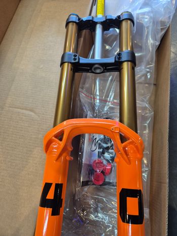 Used Fox 40 Factory Grip X2 29'' 2027 bike — image 2 of 3