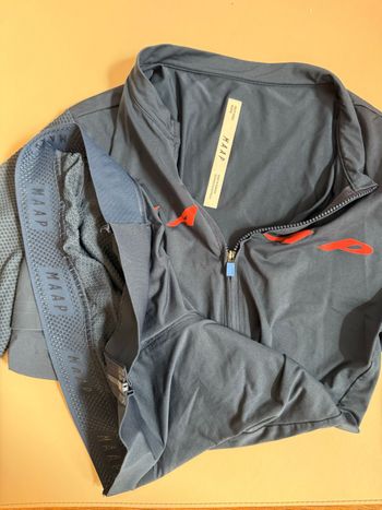 Used MAAP Evade Pro Base Jersey 2.0 bike — image 6 of 6
