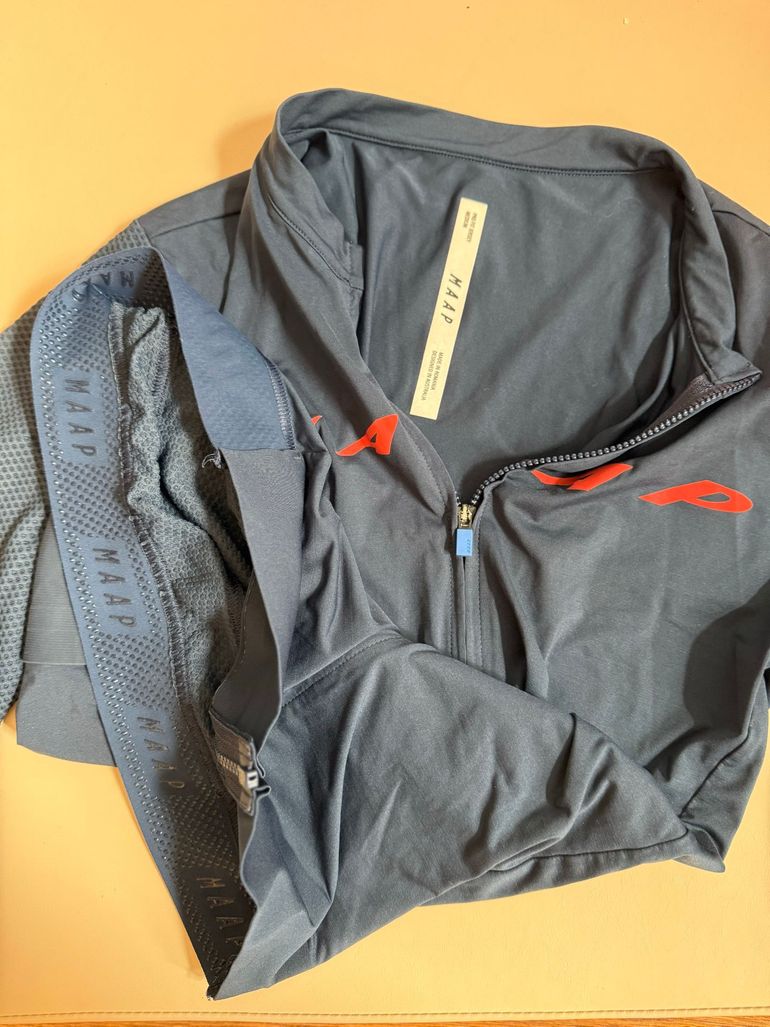 Used MAAP Evade Pro Base Jersey 2.0 bike — image 6 of 6