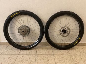 Used Race Face ARC 30 2025 bike — image 2 of 6