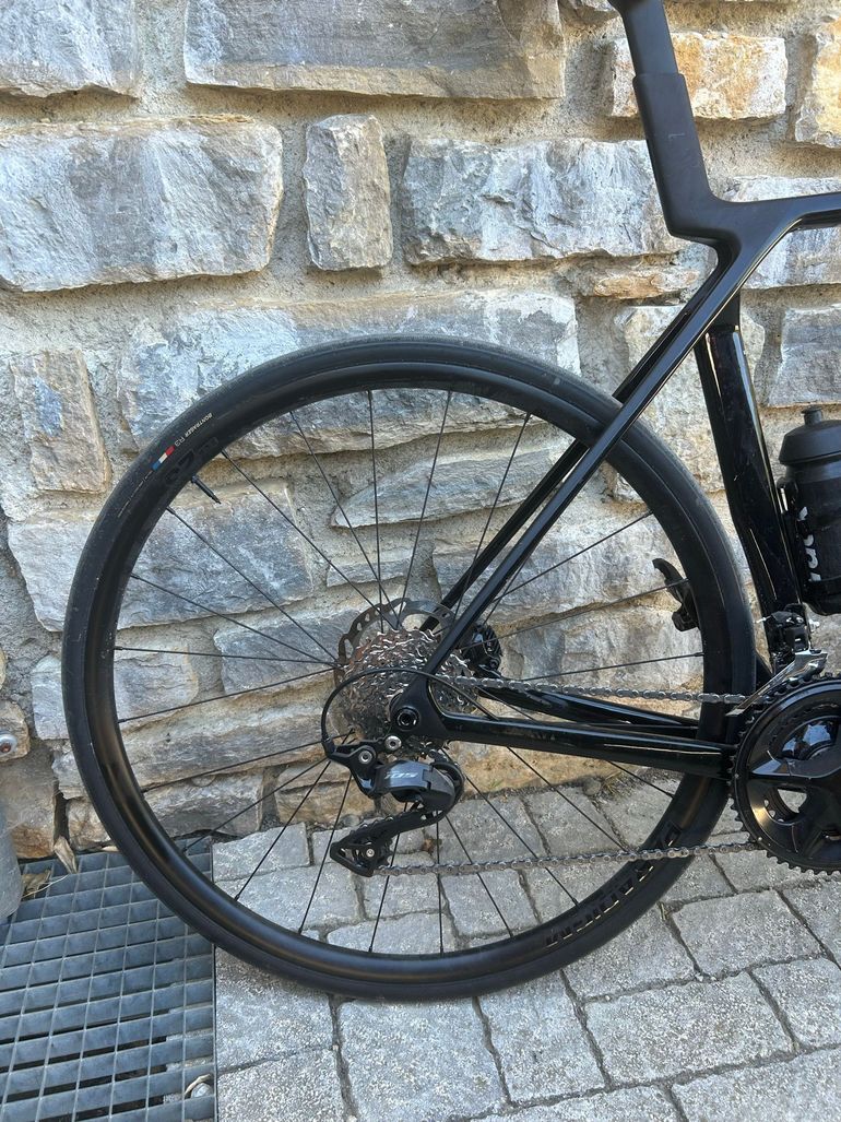 Used Bontrager Line Comp 30 TLR Boost 29 MTB Wheel 2026 bike — image 1 of 2
