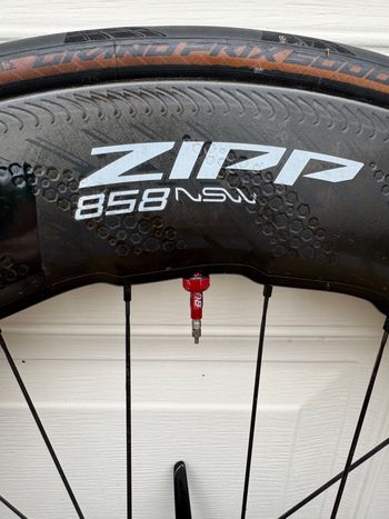 Used Zipp 858 2022 bike — image 1 of 2