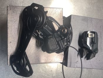 Used Shimano XT Di2 RD-M8260-SGS, 12-Speed 2026 bike — image 3 of 3